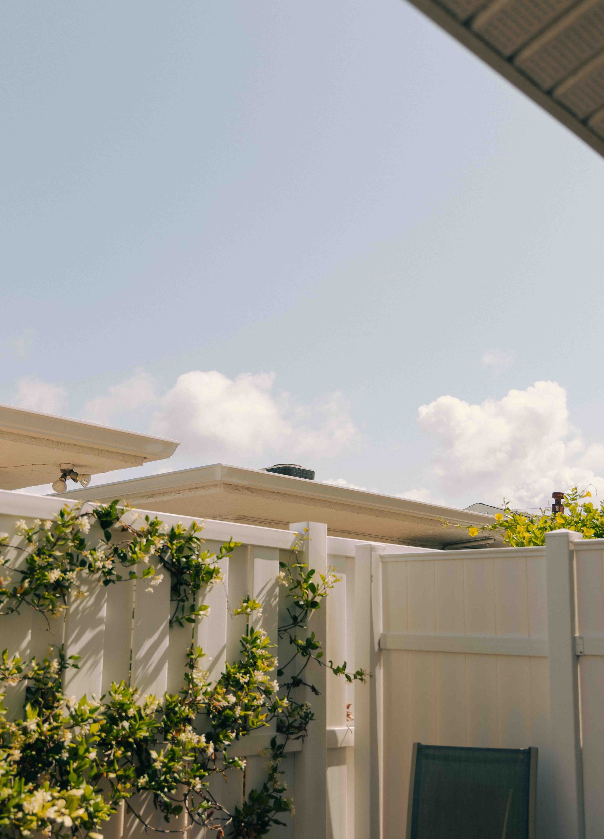 White vinyl privacy and semi-privacy fence panels